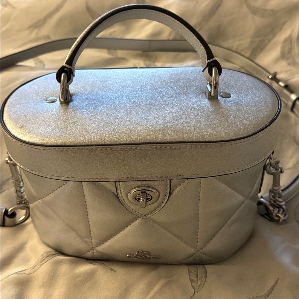 COACH Metallic Silver Crossbody Bag - Picture 4 of 9
